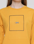 Cardinal Girl On Square Sweater Wanita