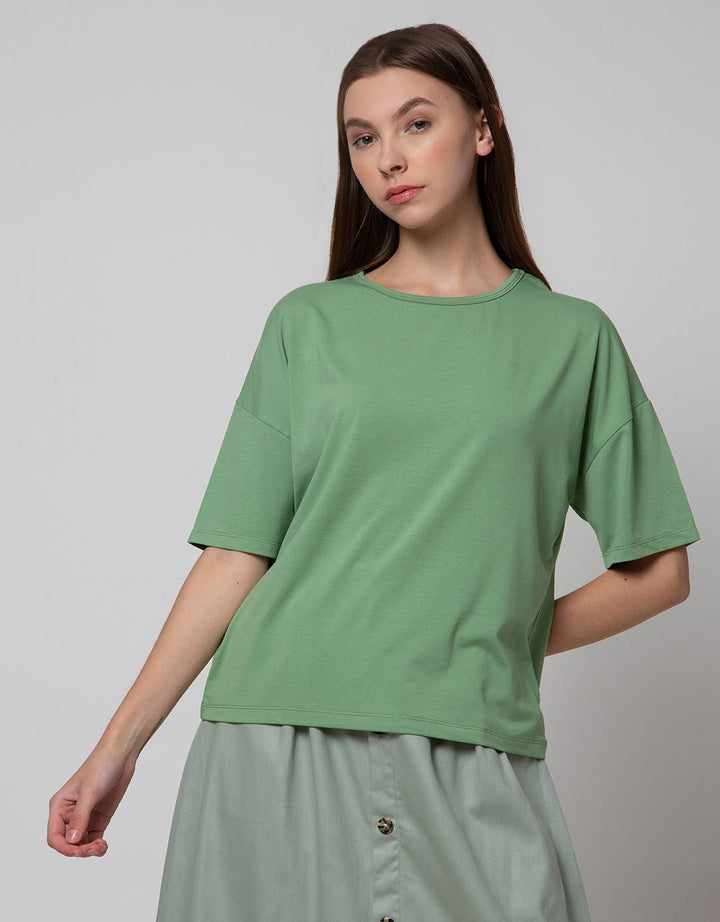 Connexion Boxy Loose Kaos Wanita