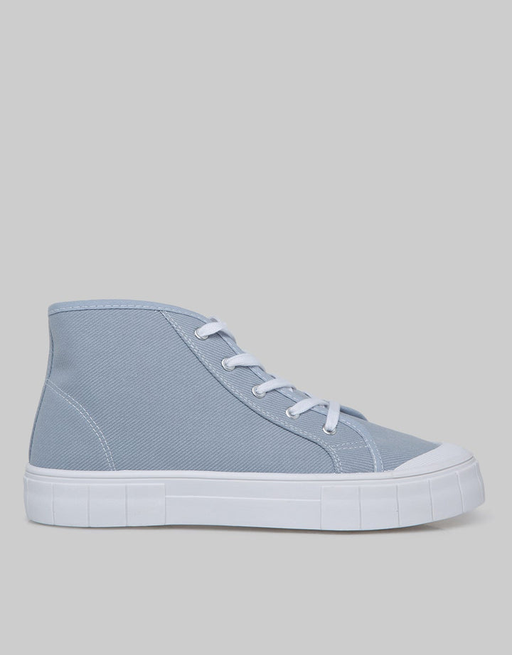 Nevada Classic Solid Sneakers Women