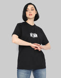 Peoples Currency Crisis Print Kaos Wanita
