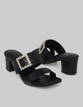 Yongki Komaladi Silver Buckle Heels Sandal Wanita