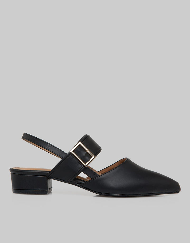 Yongki Komaladi Bustong Ol-Zelo Sandal