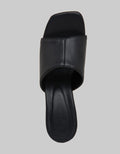 Yongki Komaladi Trans Heels Sandal Wanita