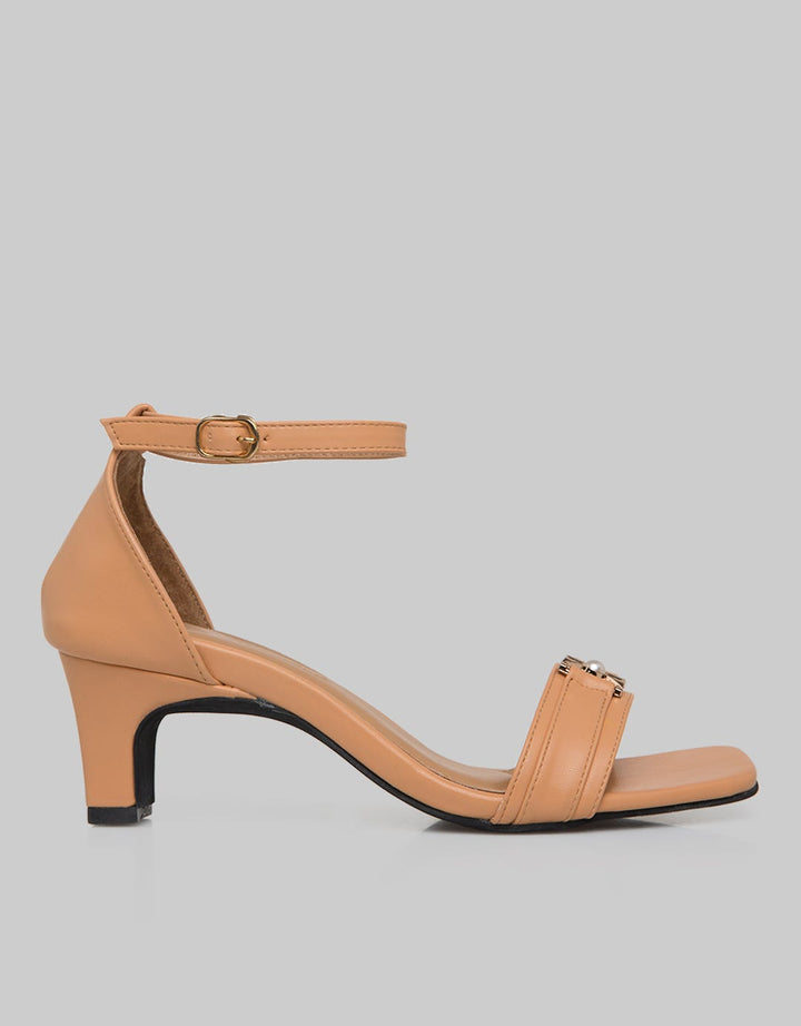 Yongki Komaladi Heels With Ankle Strap