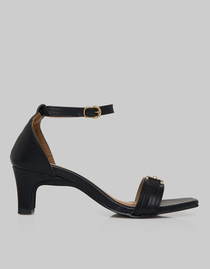 Yongki Komaladi Heels With Ankle Strap