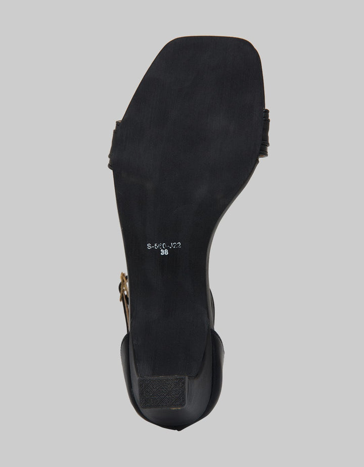 Yongki Komaladi Heels With Ankle Strap