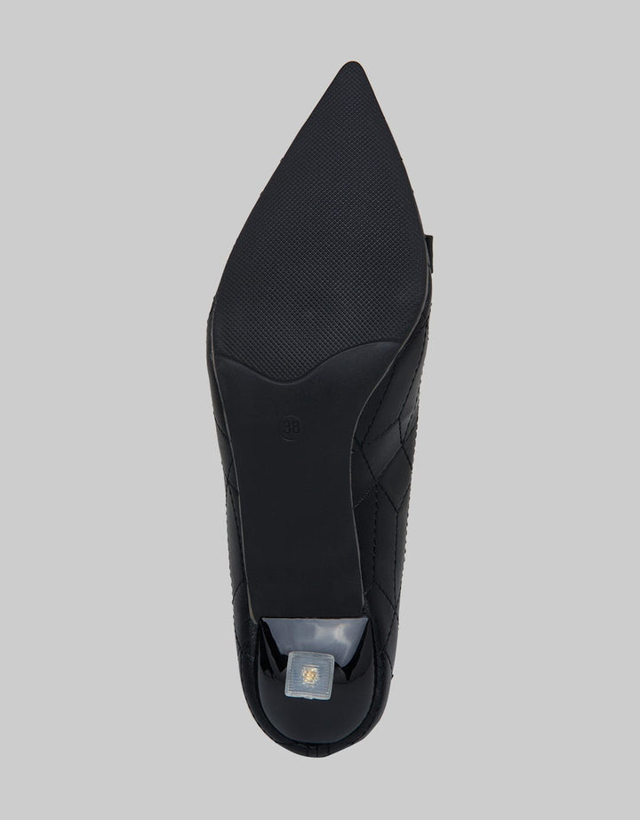 Peter Keiza Heels Black Logo Round