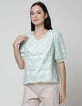 Connexion Laces Top CNY Blouse Wanita