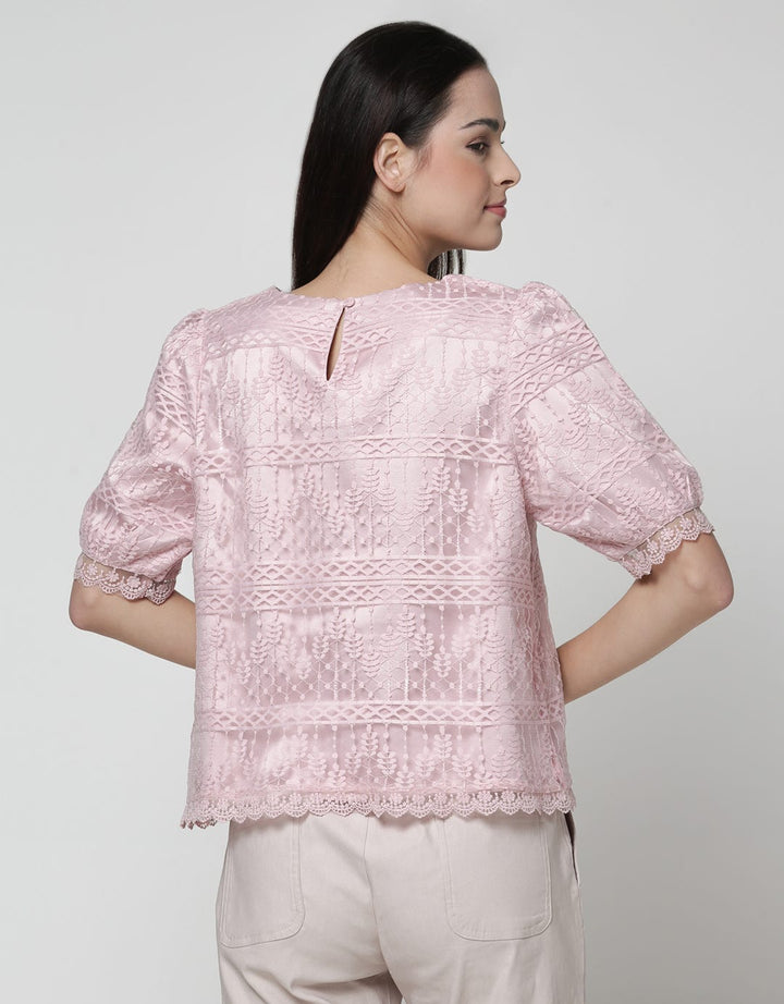 Connexion Laces Top CNY Blouse Wanita