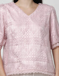 Connexion Laces Top CNY Blouse Wanita