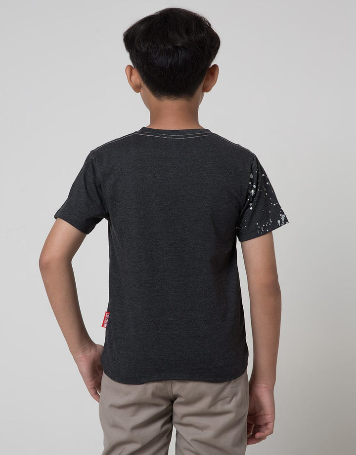 Marvel T-Shirt Spiderman Jongkok Stamp Amazing