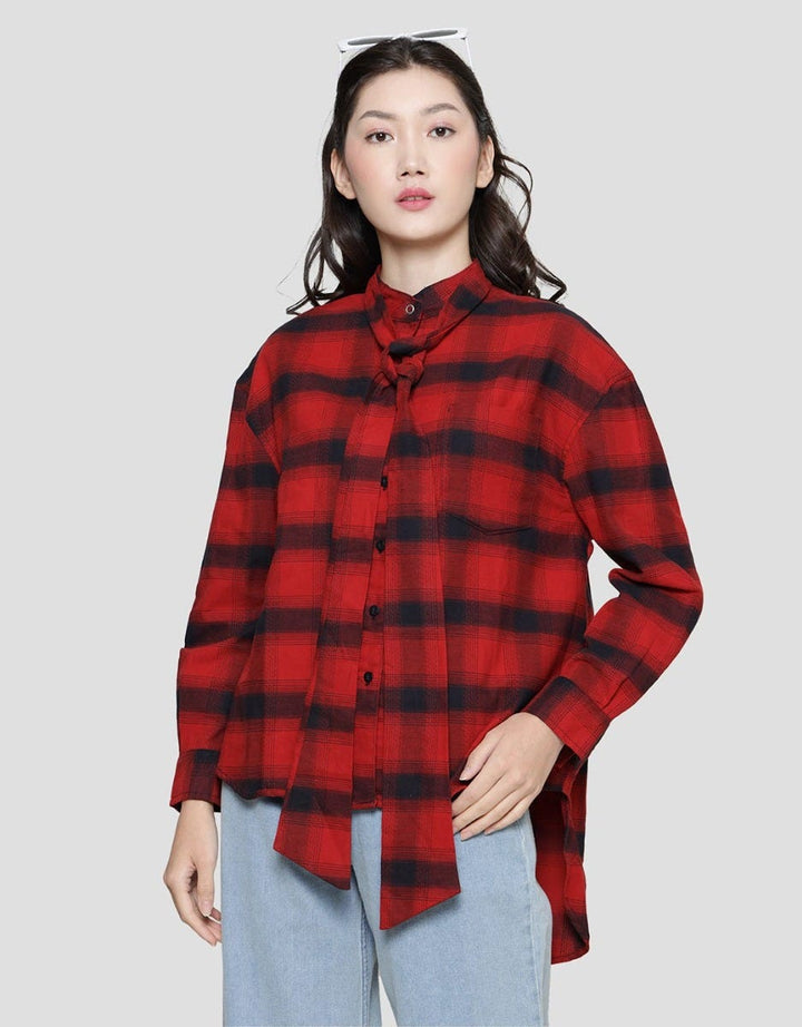 Edition Oversized Plaid Motif Kemeja Asimetris Wanita