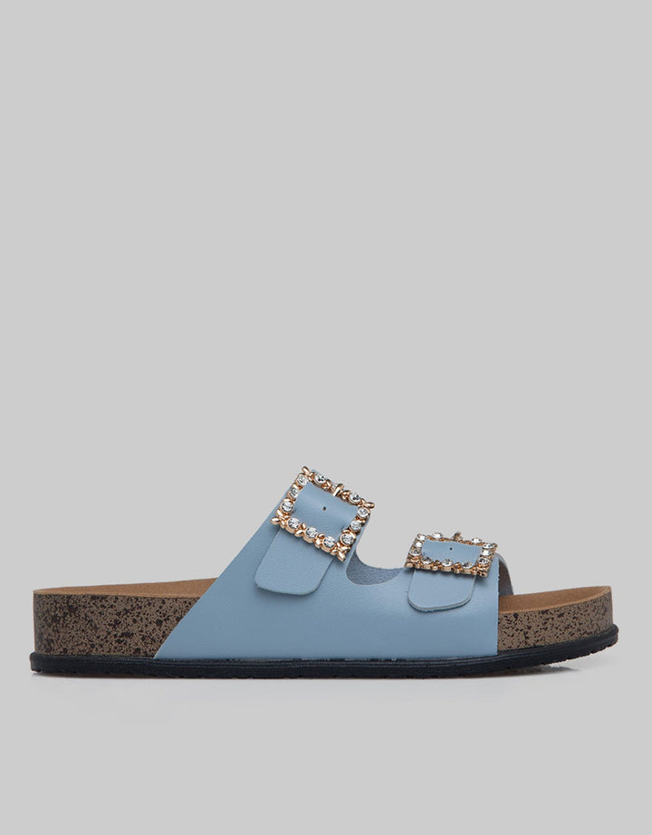 Details Slipper Buckle Sandal Wanita