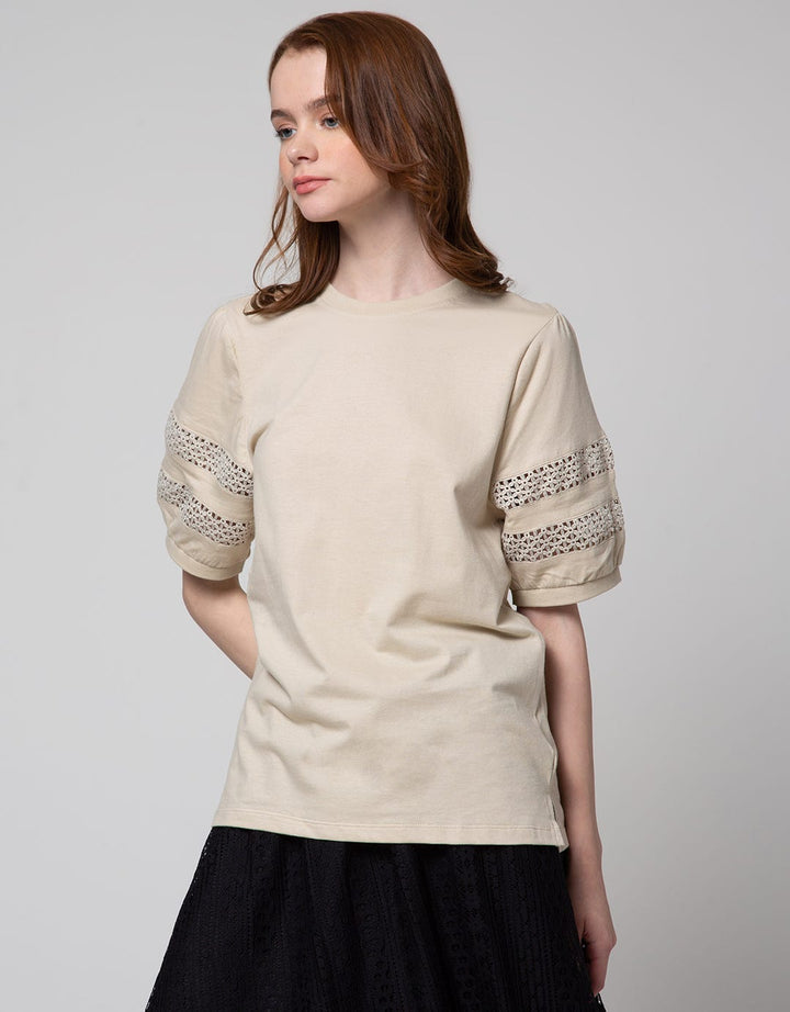 Connexion Lace Sleeve Kaos Wanita