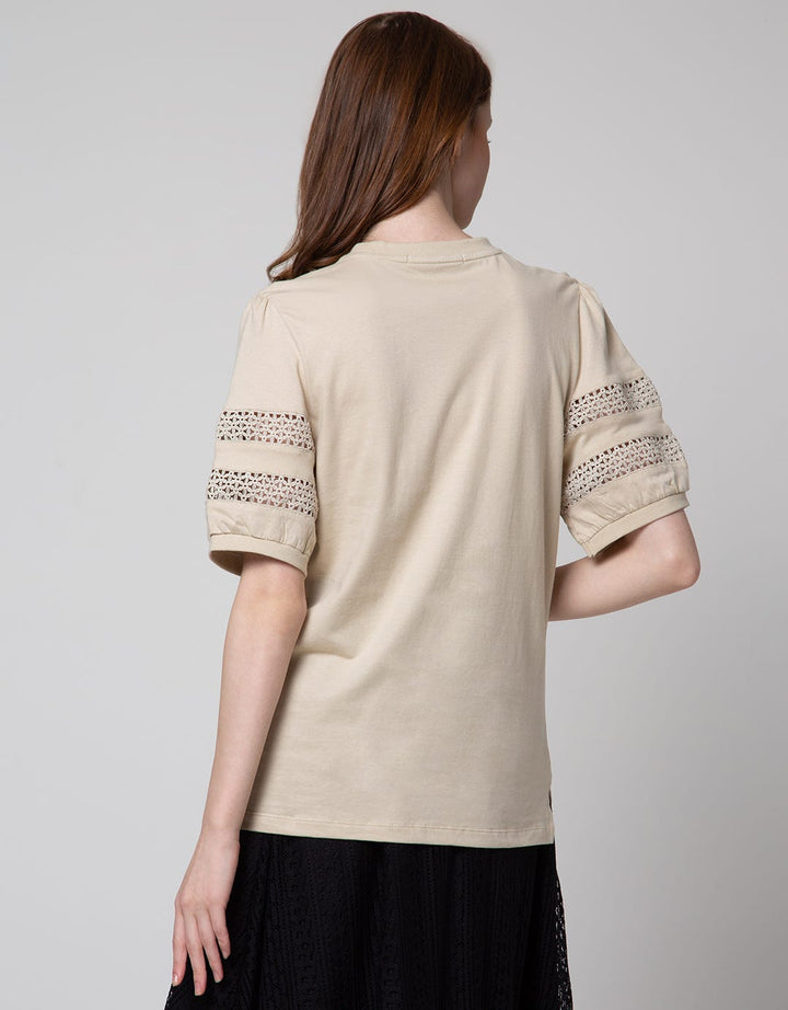 Connexion Lace Sleeve Kaos Wanita