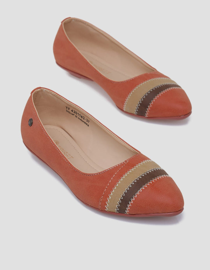 Triset Contrast Stitching Sepatu Flat Wanita