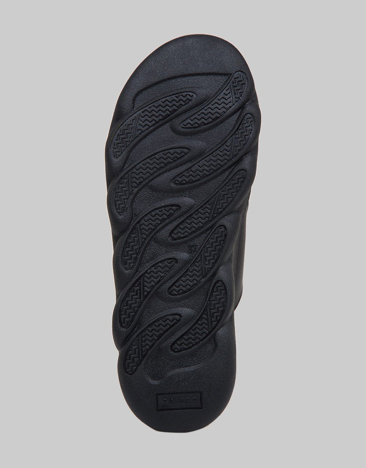 Triset Flat Sandals Buckle Detail