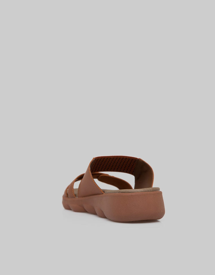 Triset Flat Buckle Sandal Model