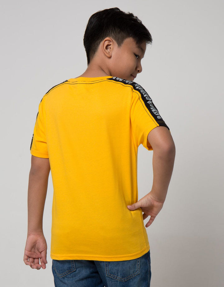 Character Short Sleeve T-Shirt Batman Logo Tengah Ribbon