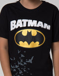 Character T-Shirt Batman Logo Tengah Ribbon