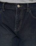 COLE CELANA JEANS PRIA
