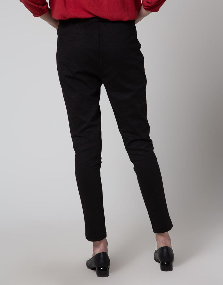 Edition Center Cut Zipped Pants