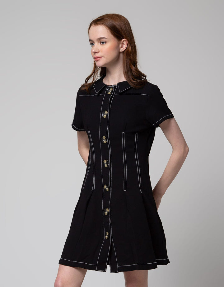 Edition Contrast Stitch Pleated Dress
