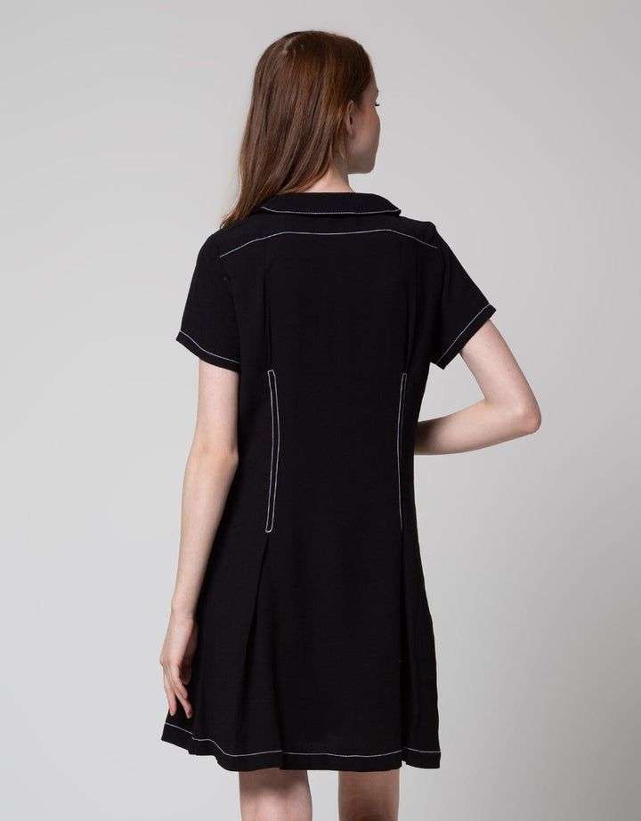 Edition Contrast Stitch Pleated Dress