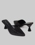 Yongki Komaladi Pointed Bustong Shoes
