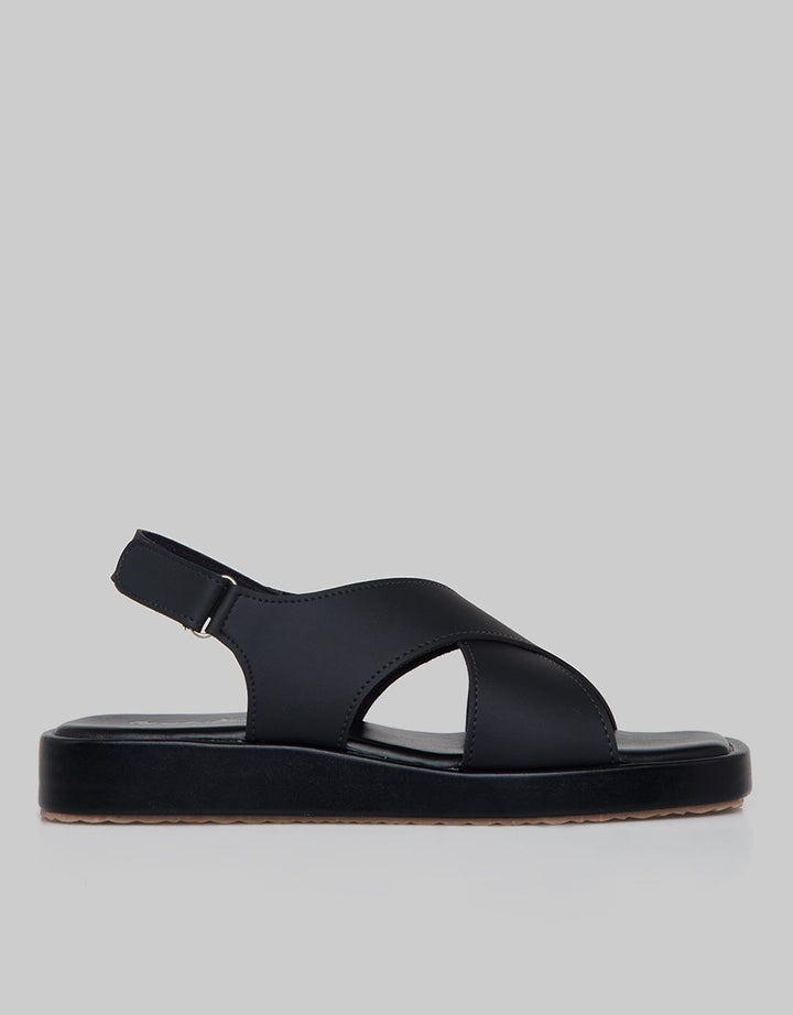 Yongki Komaladi Sandal Open Toe