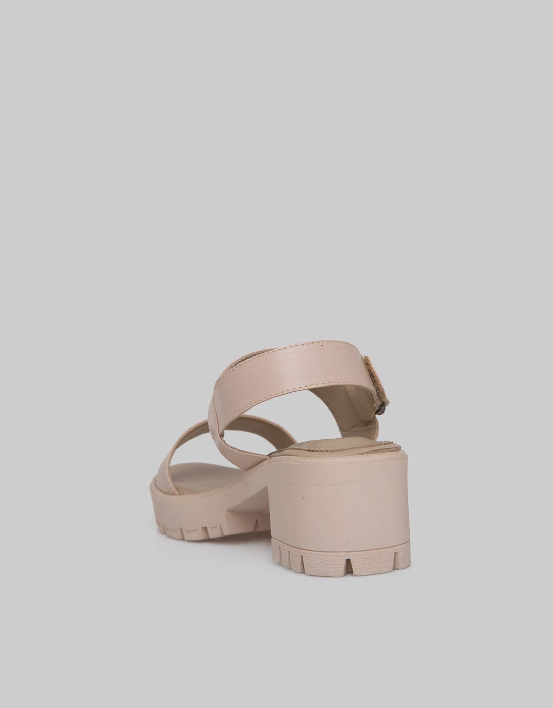 Yongki Komaladi Sandal Kasual Sling Back Velcro
