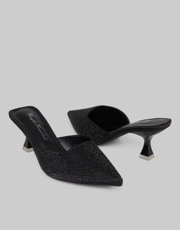 Yongki Komaladi Studded Bustong Shoes