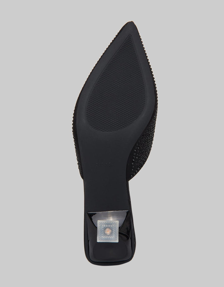 Yongki Komaladi Studded Bustong Shoes