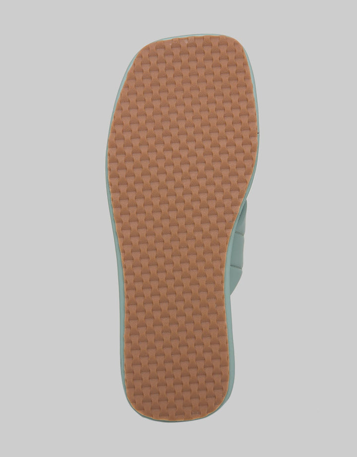 Yongki Komaladi Sandal Simply
