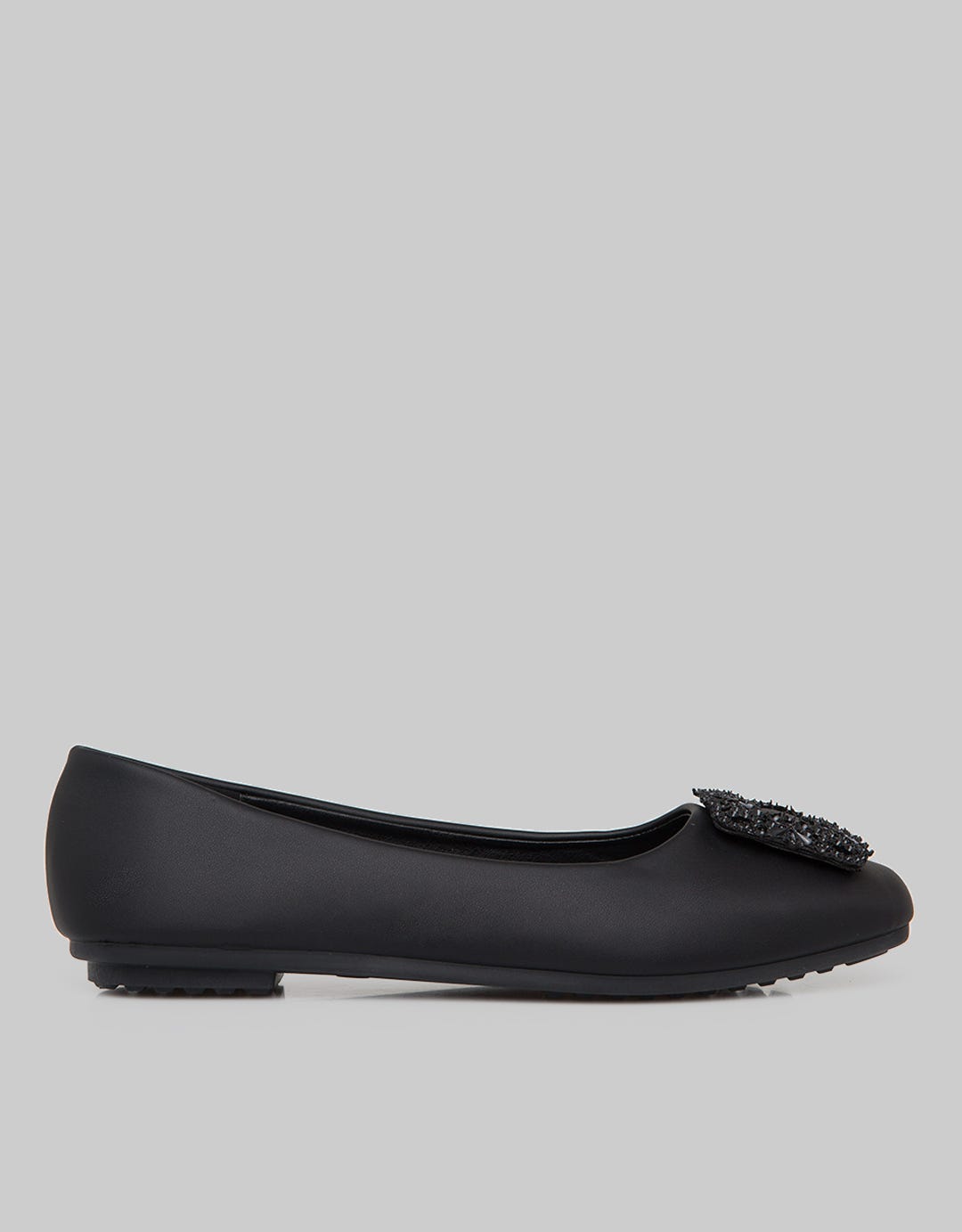 Yongki Komaladi Flat Shoes