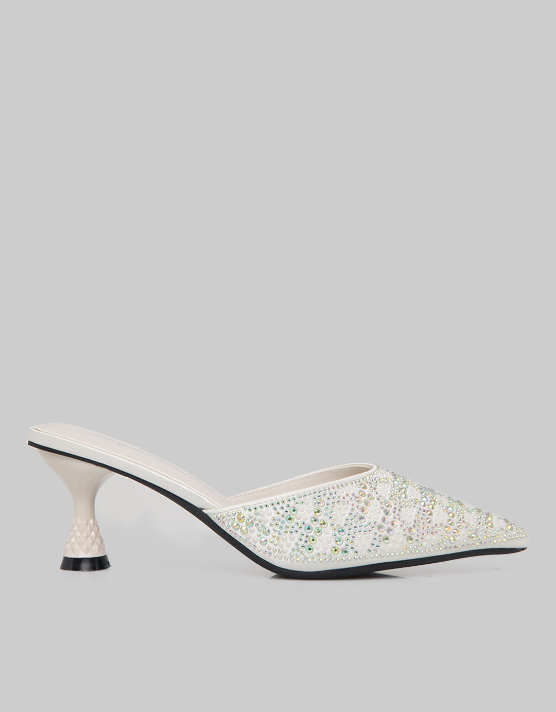 Yongki Komaladi Studded Bustong Shoes