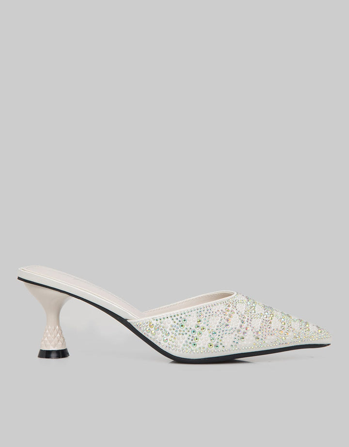 Yongki Komaladi Studded Bustong Shoes