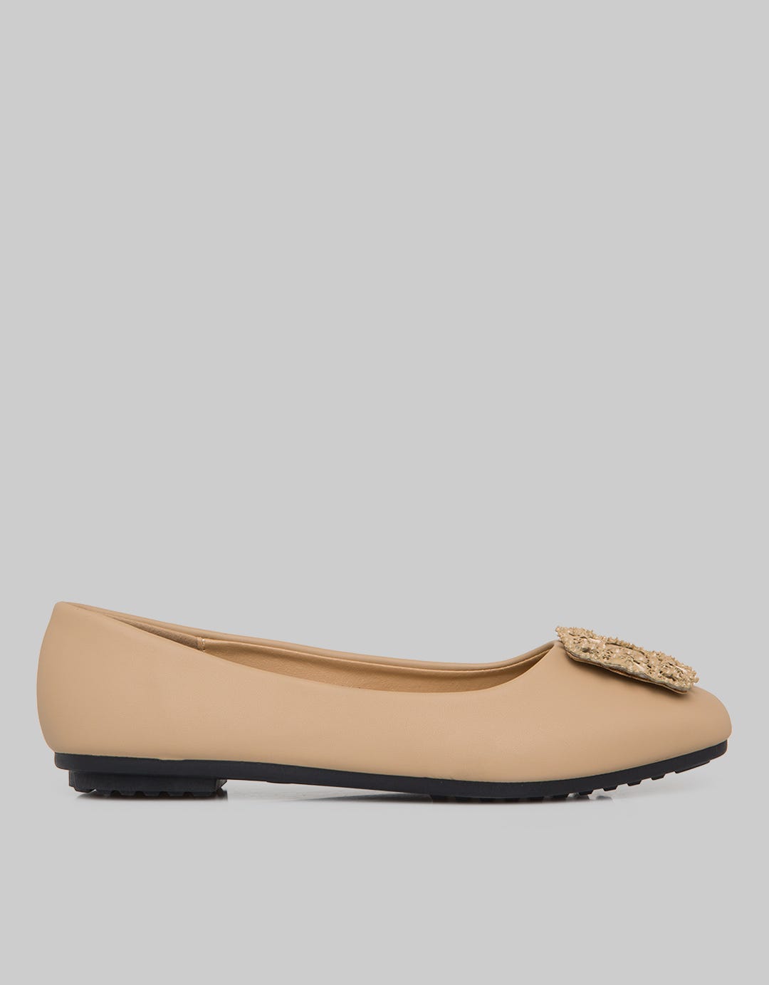 Yongki Komaladi Flat Shoes