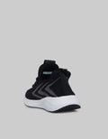 Yongki Komaladi Sepatu Sporty