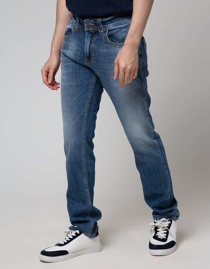 Lois Slim Fit Stretch Washed Jeans Pria