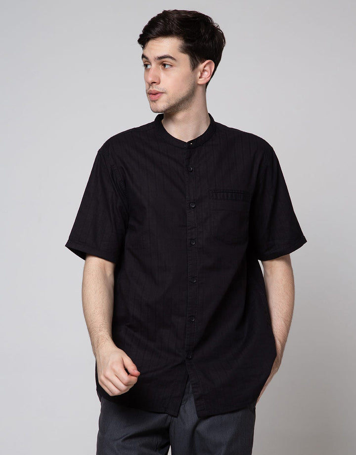 Lois Classic Casual Kemeja Pria