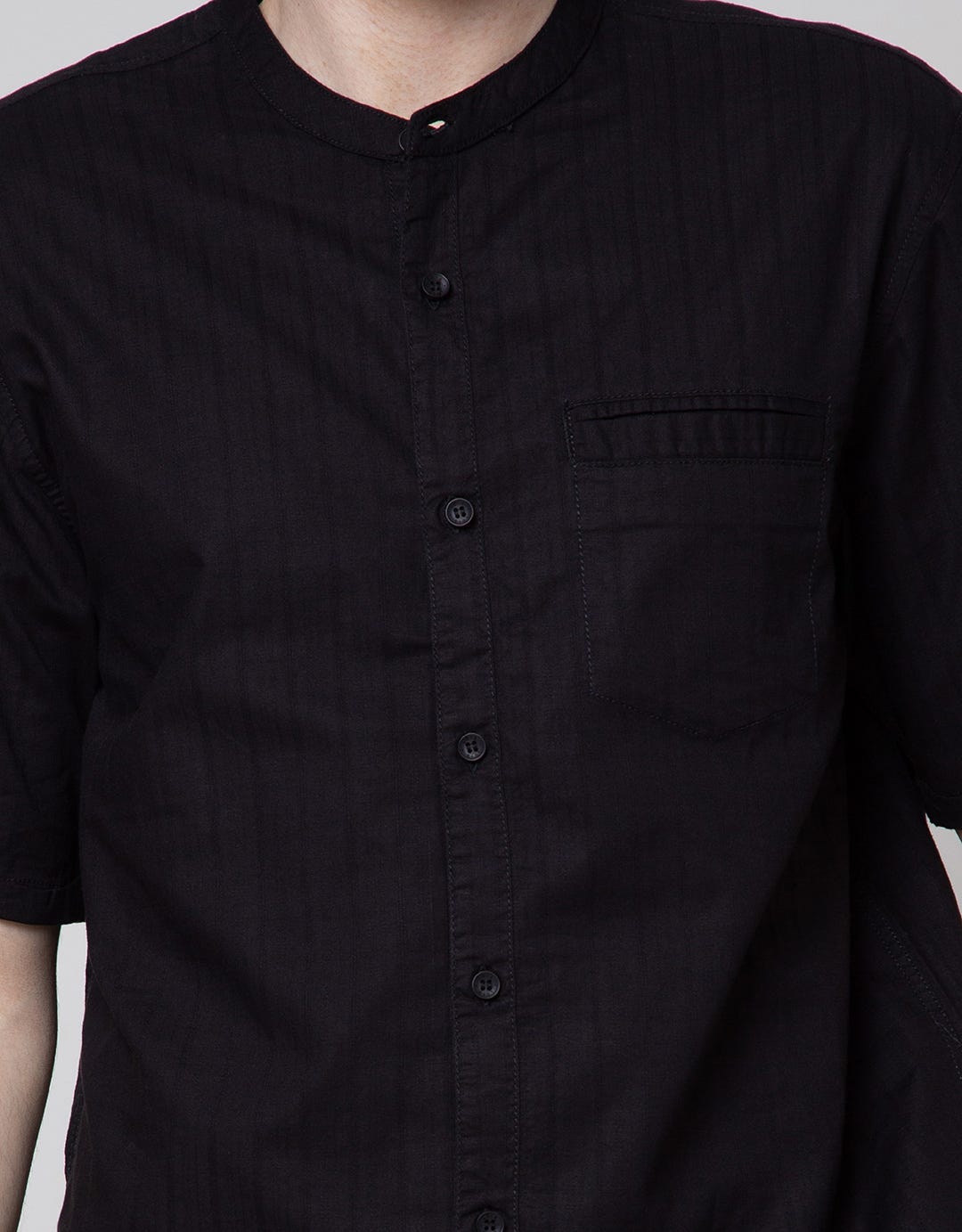 Lois Classic Casual Kemeja Pria