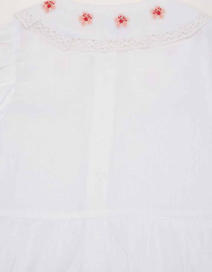 Pipiniko Blouse 3/4 Sleeve Colar Ruffle Flower