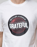 Nevada Print Grateful Kaos Casual Pria
