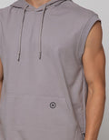Nevada Sweatshirt Sleeveless Hood
