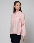 Details Small Checkers Kemeja Wanita