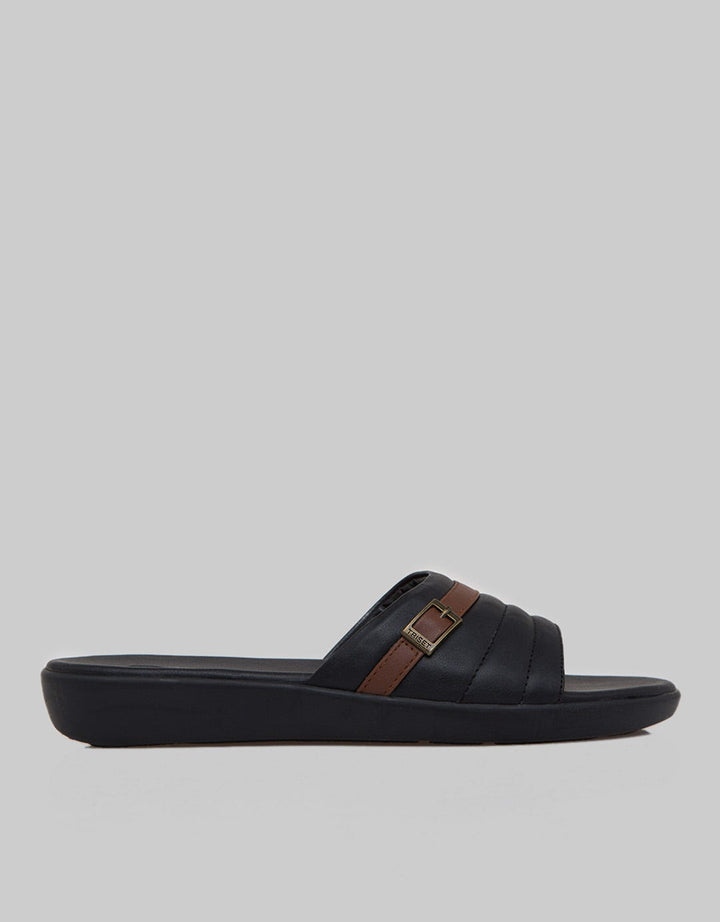 Triset Sandal Flat Buckle Design
