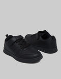 Cole Asn Sepatu Sneakers Pria