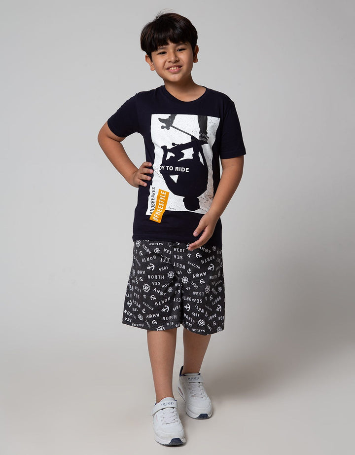 Nevada Short Sleeve T-Shirt Print Boy Play Skate2