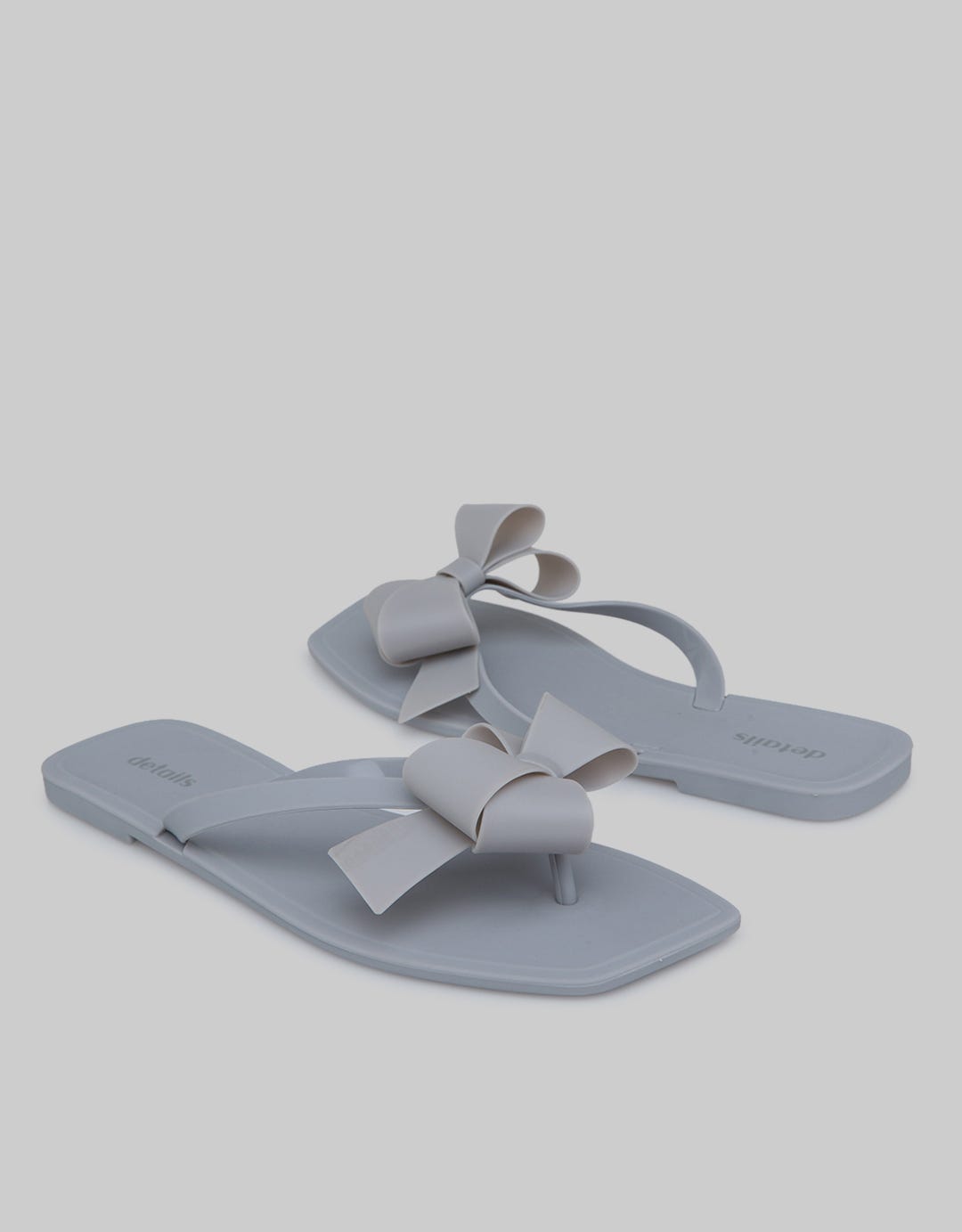 Details T-Bar Ribbon Sandal Wanita